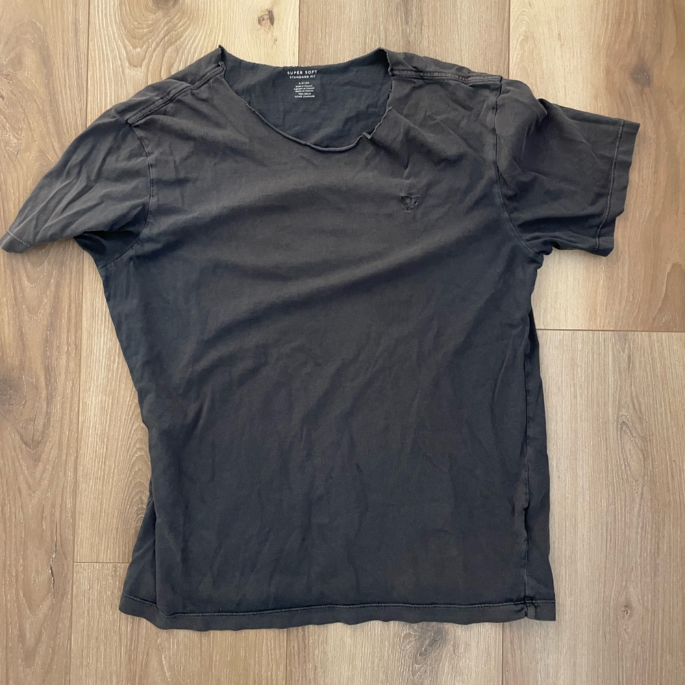 American Eagle Outfitters Charcoal Short Sleeve Tee